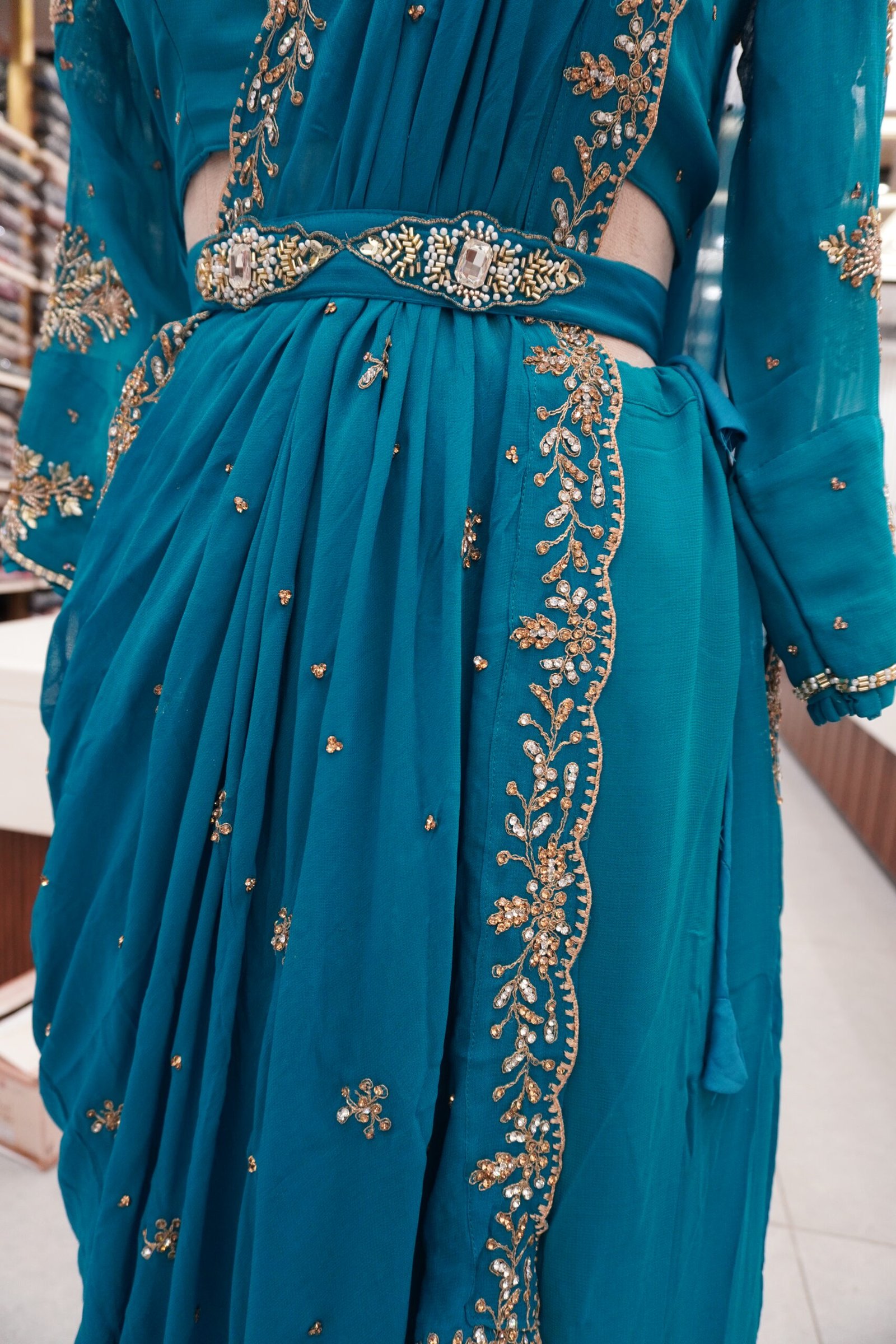 Western Saree - Image 4