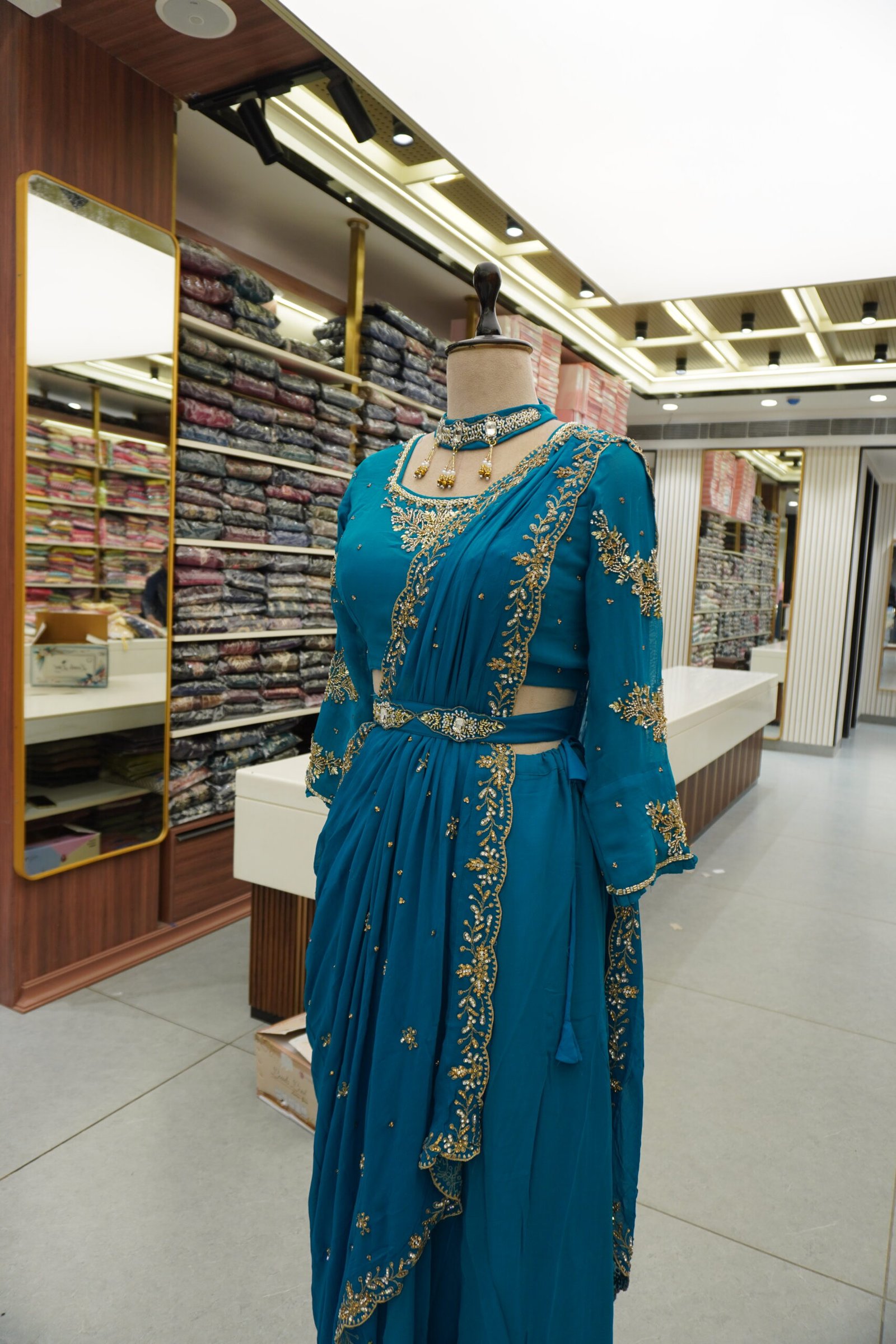 Western Saree - Image 6
