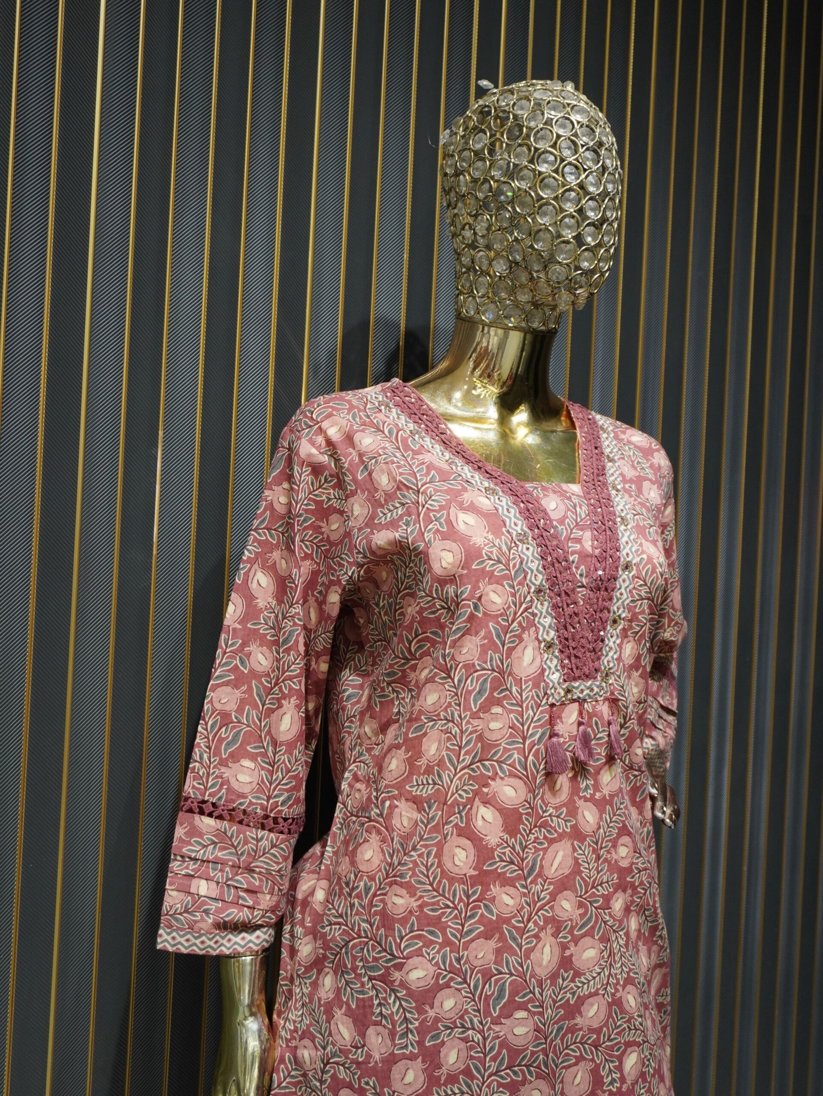 Printed Kurti Set with Dupatta (Dusty Pink) - Image 9