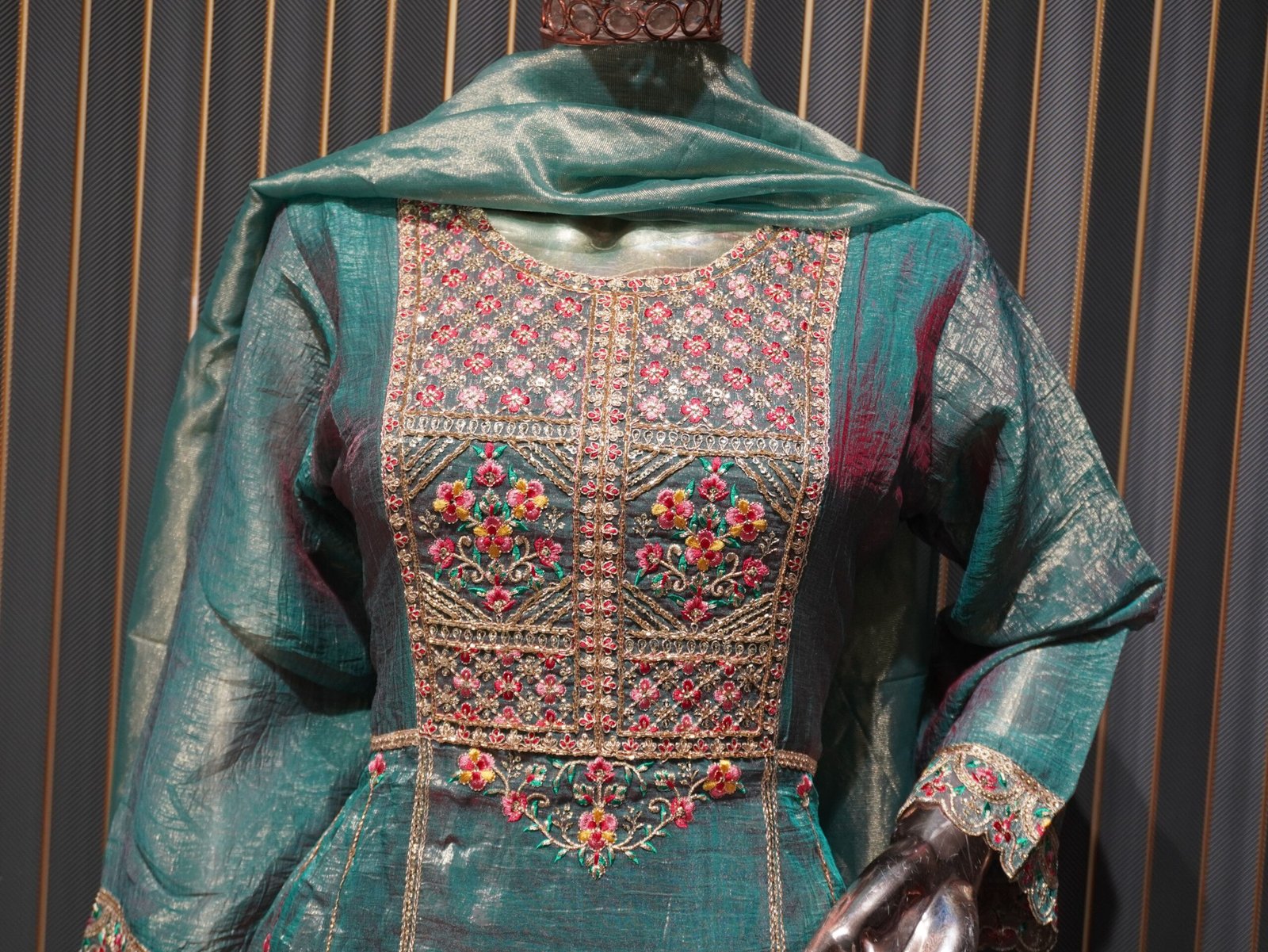 Simar Silk Kurta Pant Dupatta Set (Teal Green) - Image 2