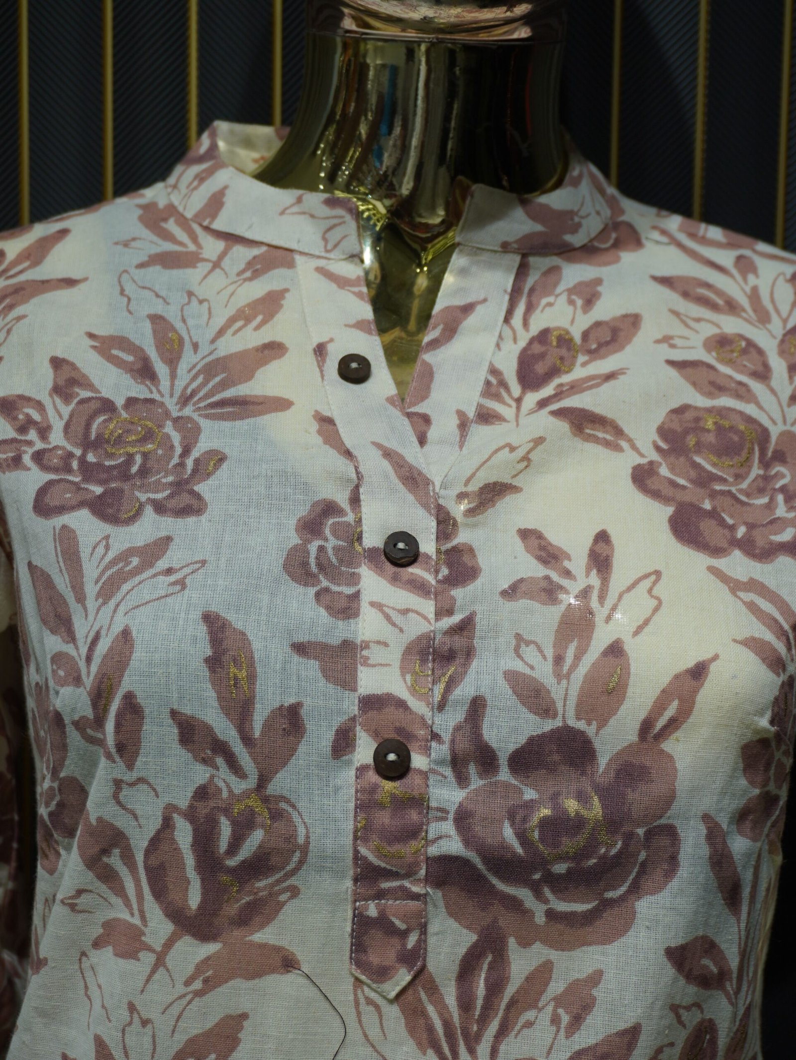 Floral Printed Short Kurti (Off White & Pink) - Image 2