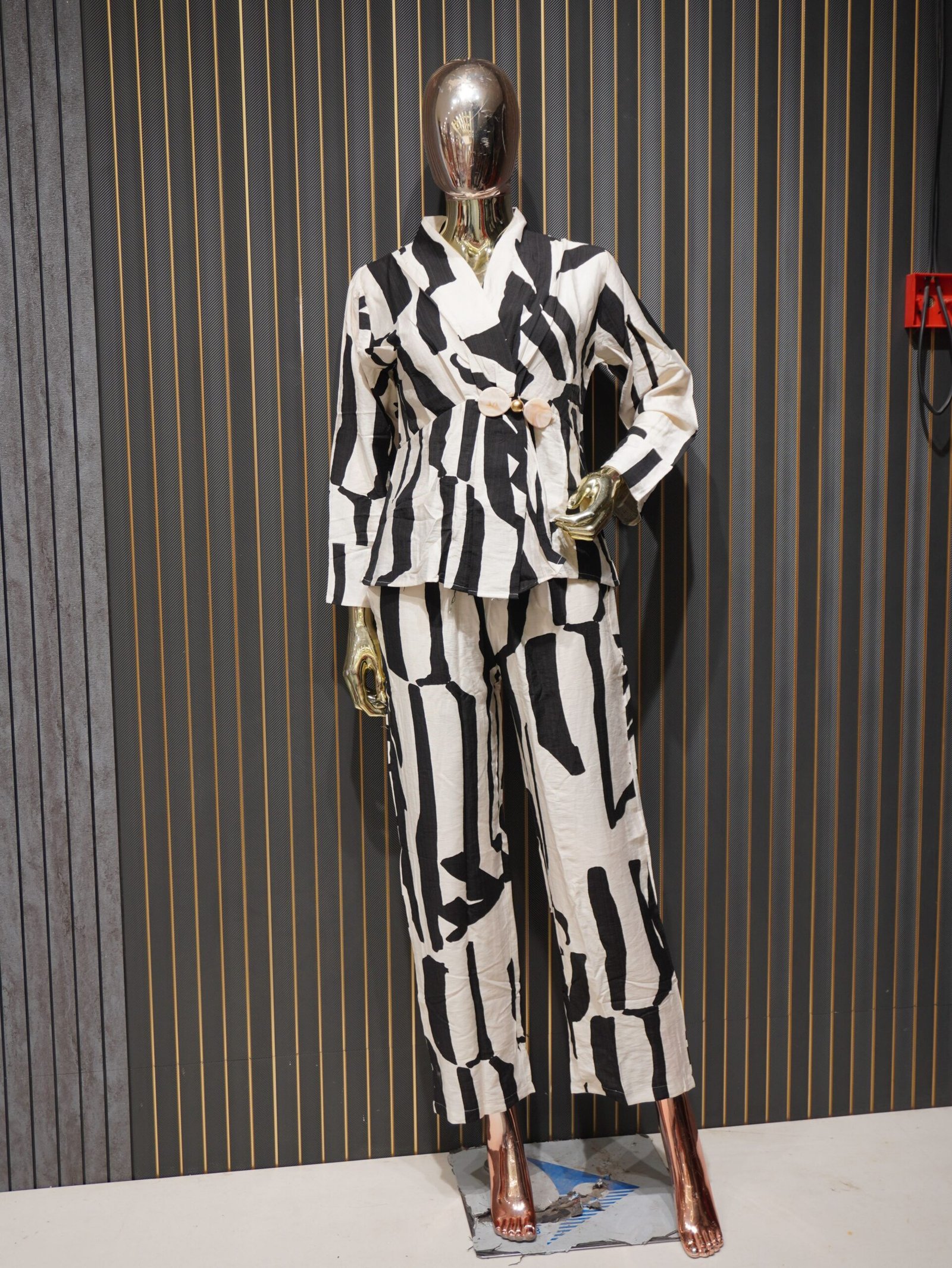 Silk Printed Cord Set (Black & White)