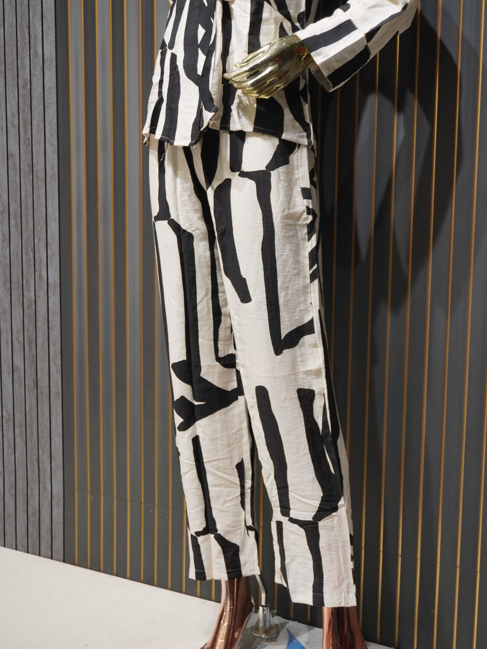 Silk Printed Cord Set (Black & White) - Image 4