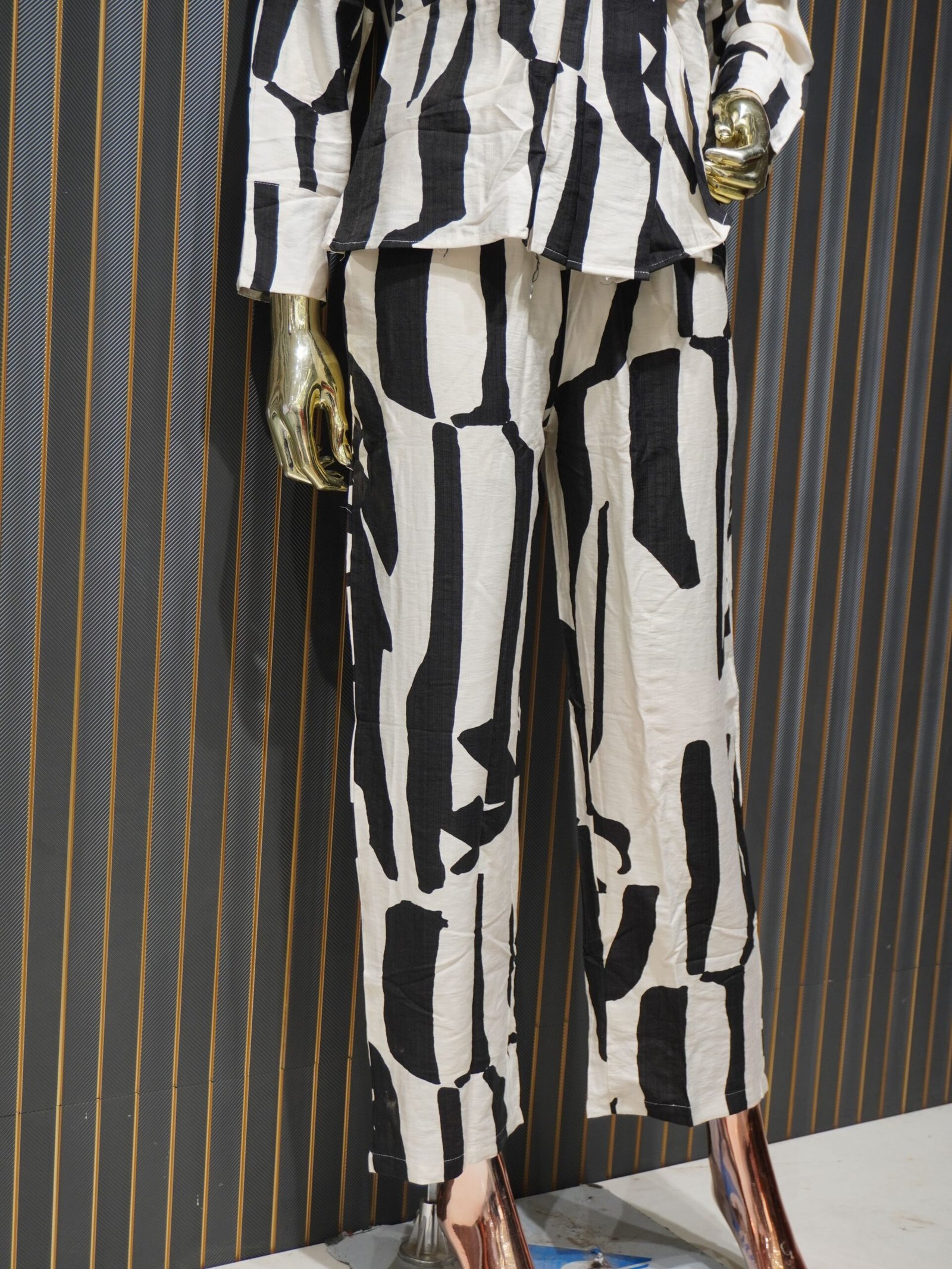 Silk Printed Cord Set (Black & White) - Image 3